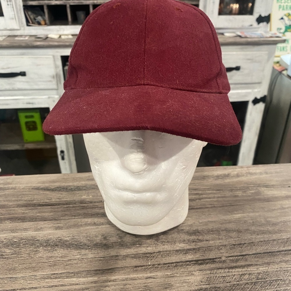 Solid Shade of Maroon Stylish Hat - Picture 2 of 5
